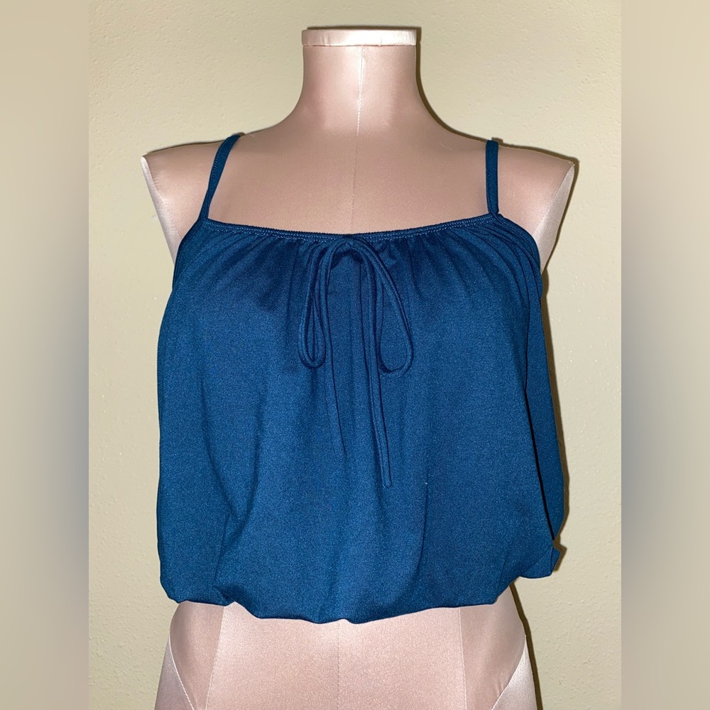 Crop Top.